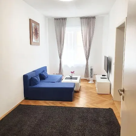Apartment-Mit-1-Schlafzimmer شقة ميونيخ